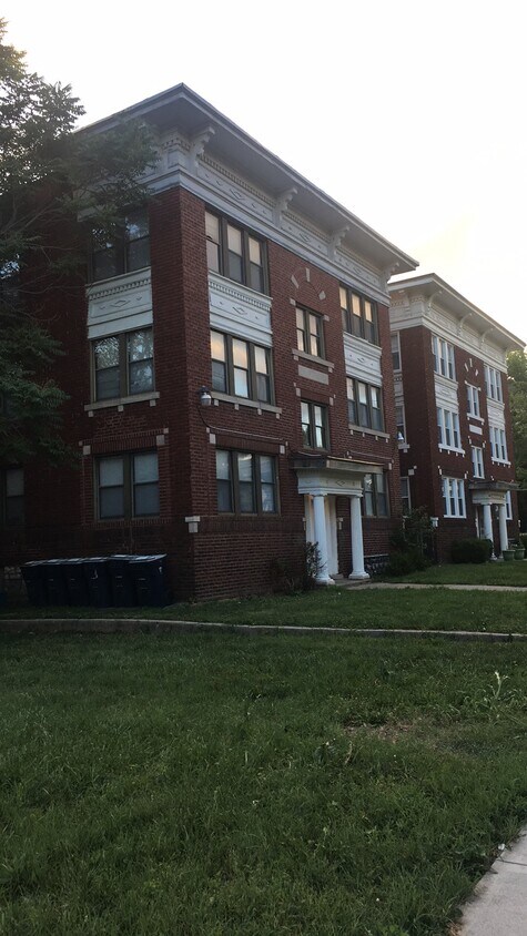 Foto del edificio - 3304 Virginia Ave