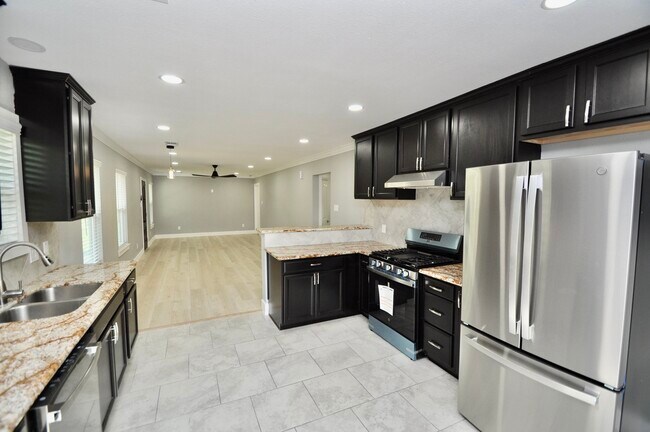 Foto del edificio - 7238 Evans St