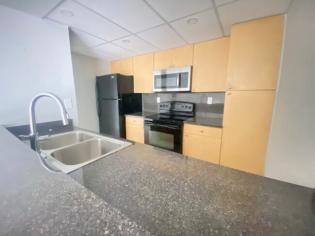 Foto del edificio - 7125 NW 186th St