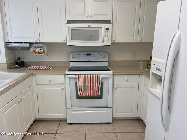 Building Photo - 1120 Luminary Cir