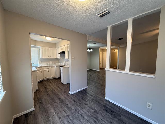 Foto del edificio - 814 Villa Ridge Dr