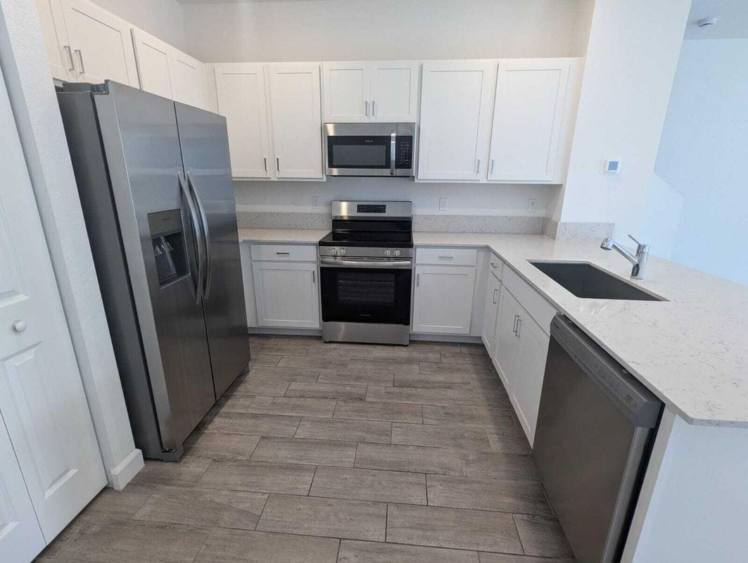 Foto principal - 4351 Pond Lily Ln