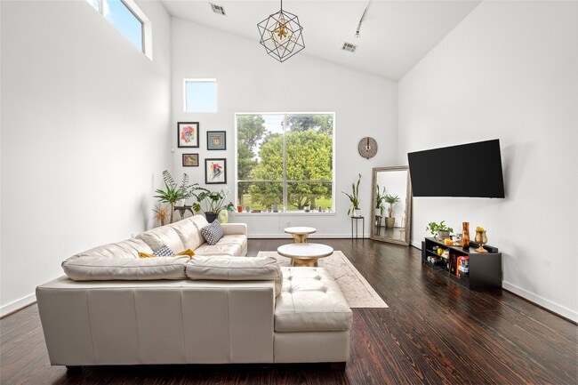 Foto del edificio - 2924 Cline St