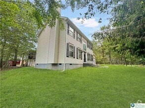 Building Photo - 2107 Grasshopper Dr