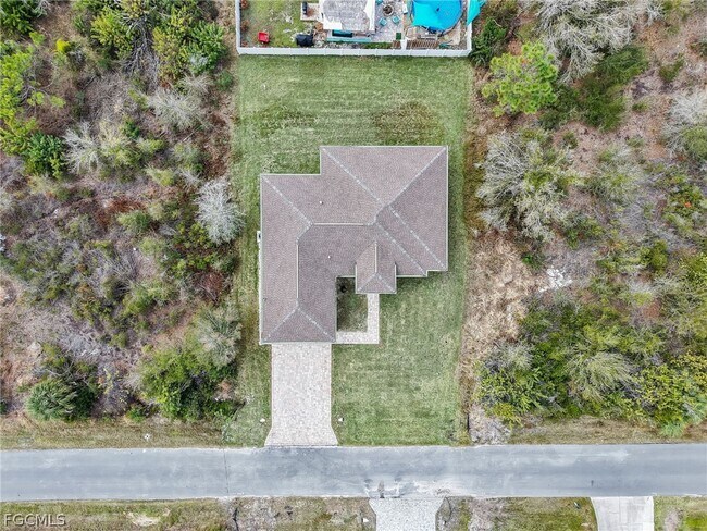 Foto del edificio - 6191 Kambach St