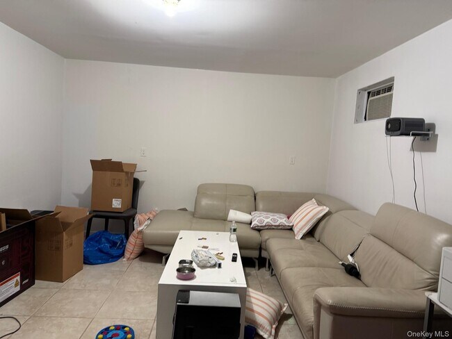 Foto del edificio - 207-17-207-47 47th Ave