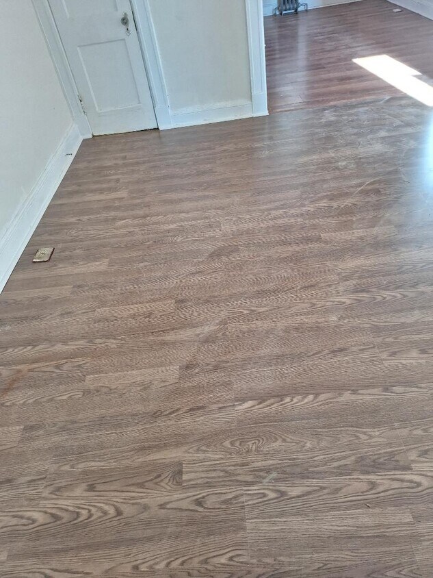 Building Photo - 1533 Homestead St