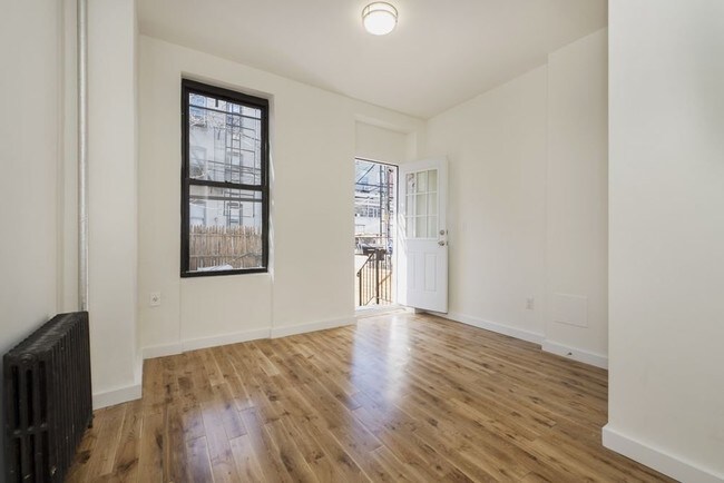Building Photo - 1721 Himrod St