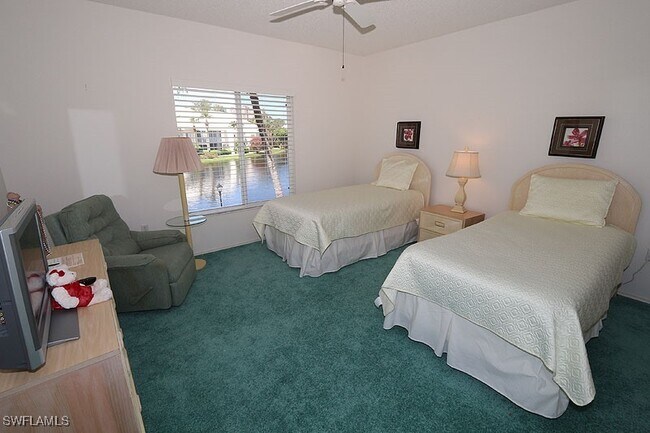 Foto del edificio - 784 Willowbrook Dr