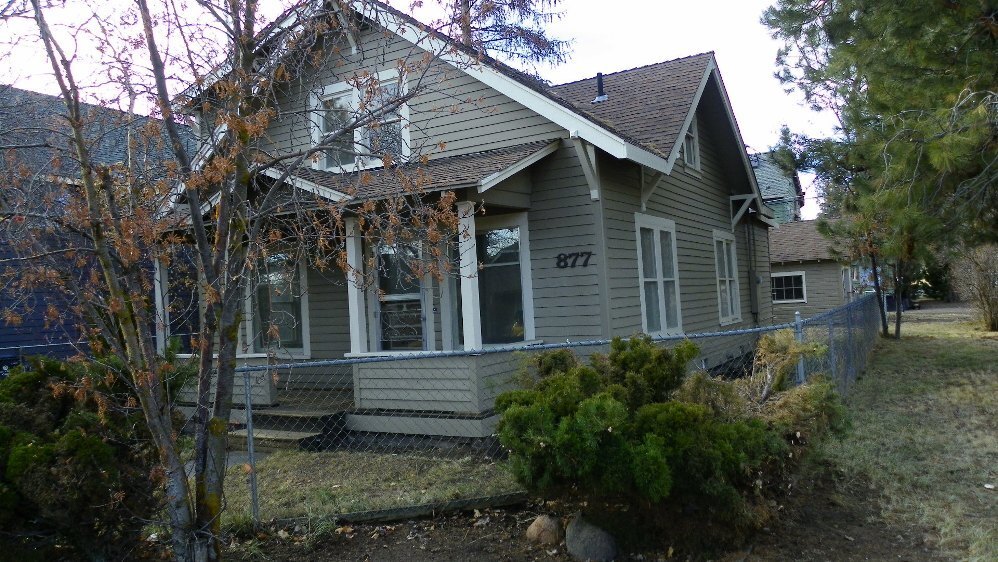 Foto principal - Cute Westside 3 Bdrm, 2 bath 2-Story House...