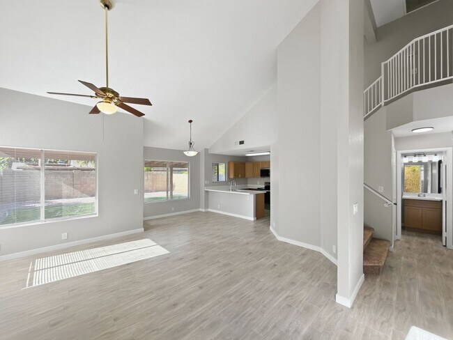 Foto del edificio - 3839 W Whitten St