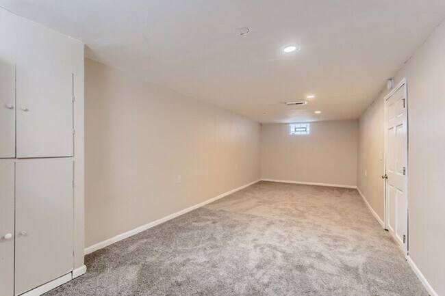 Foto del edificio - 5915 47th Avenue North, Crystal, MN, 55422