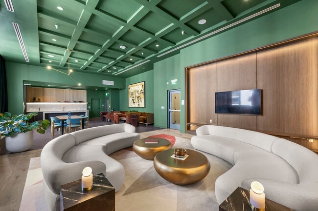 Foto del edificio - 11 NE 6th St