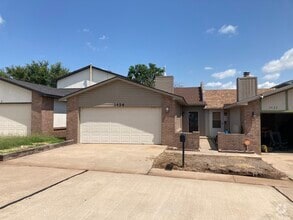Building Photo - 3424 Quail Dr