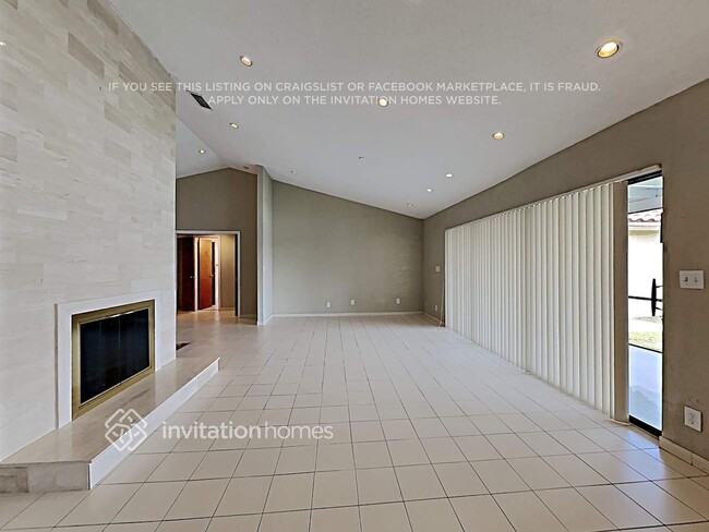 Building Photo - 9841 NW 10th Ct