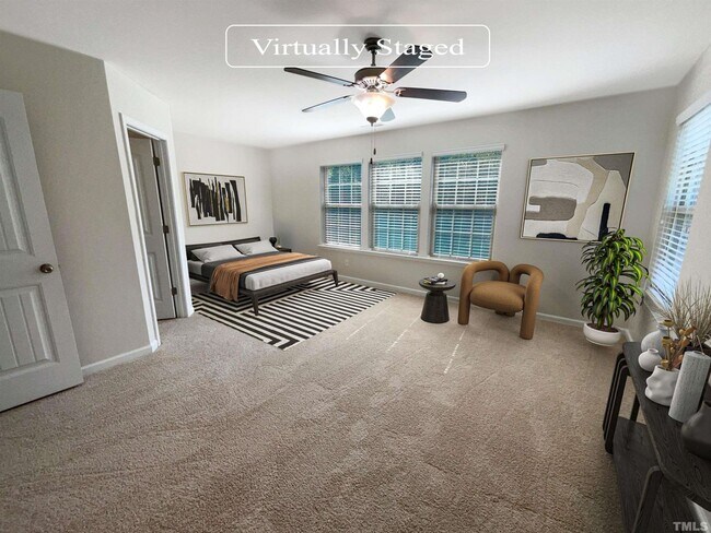 Building Photo - 3 Bedroom 2.5 Bathroom End Unit Townhome w...