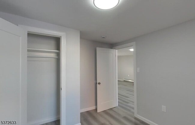 Building Photo - 130 1st St
