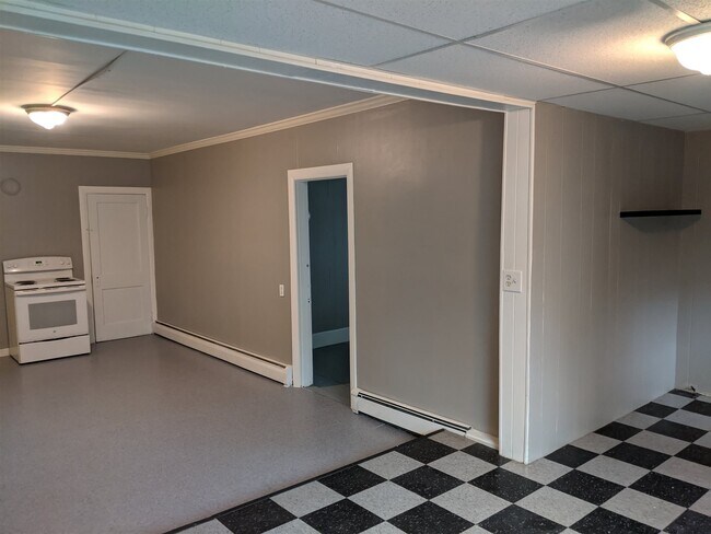 Building Photo - 205 Wilson St
