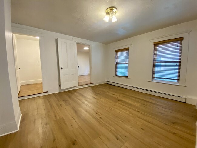 Building Photo - 66 Elm St