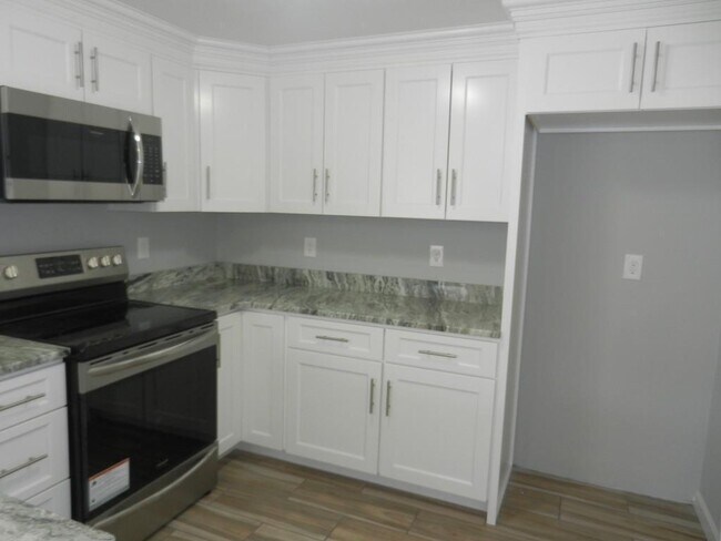 Kitchen - 260 Tremont St