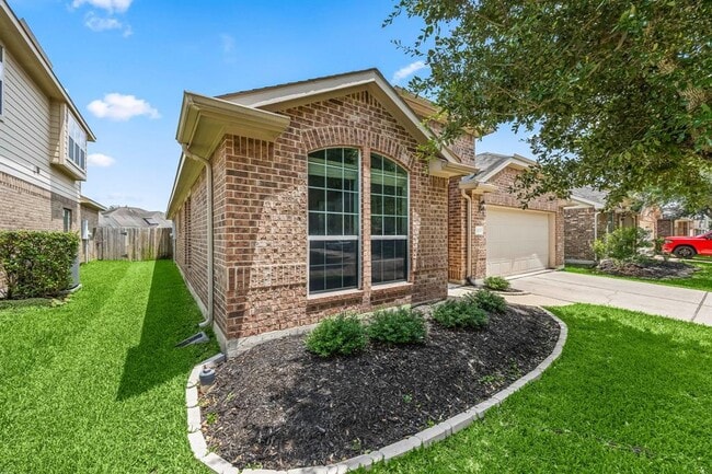 Building Photo - 11010 Starling Creek Dr