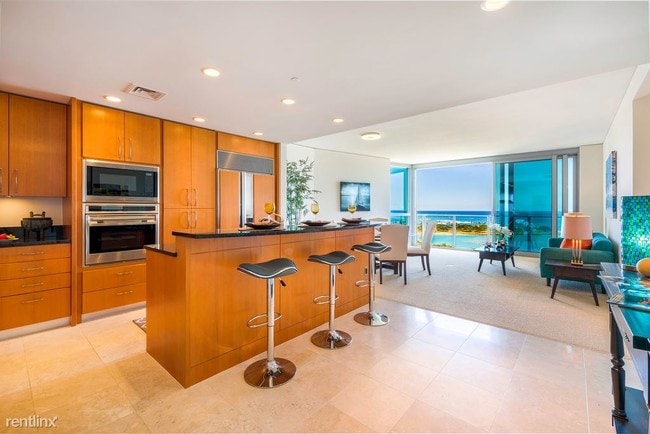 Building Photo - 2 br, 1 bath  - 1288 Ala Moana Blvd Apt 19F