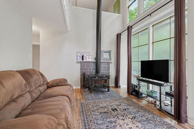Foto del edificio - Beautiful 3 Bedroom Home in North Chesterfield ***Available Early July 2026***