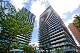 Building Photo - 5500-5500 Yonge St
