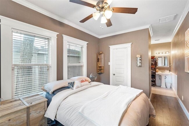 Building Photo - 4401 Elysian St