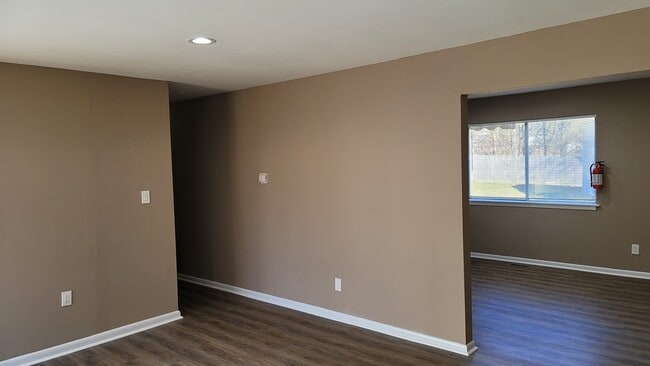 Photo - 98 Roosevelt Ave House