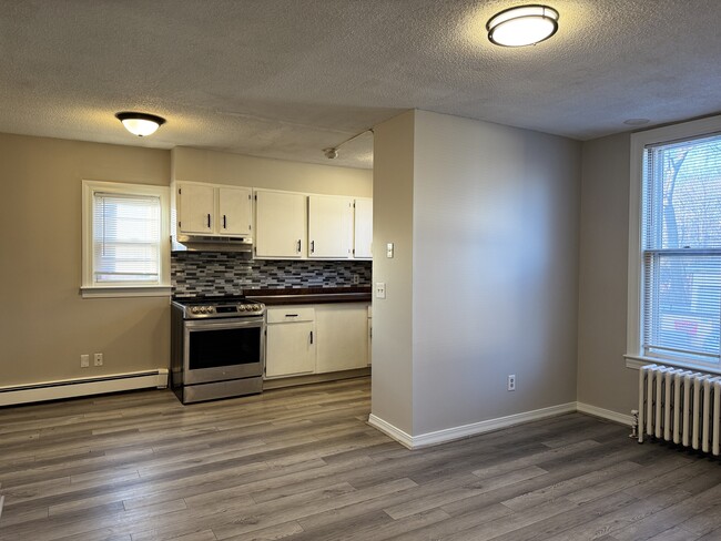 Foto del edificio - 66 Hamlet Ave