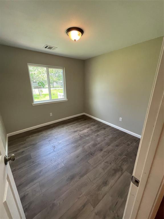 Foto del edificio - 2734 Ash Rd