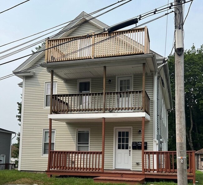 Building Photo - 10 5th Ave