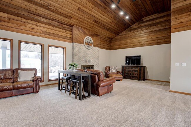 Foto del edificio - 1839 E Pleasantview Ln