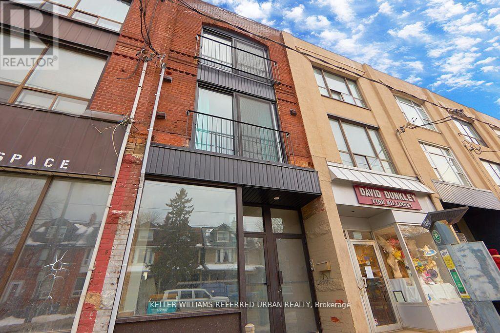 Photo principale - 972-972 Bathurst St