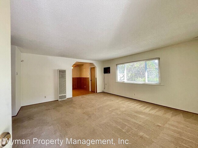 Foto del edificio - 3 br, 2 bath House - 3063 Linda Vista Avenue