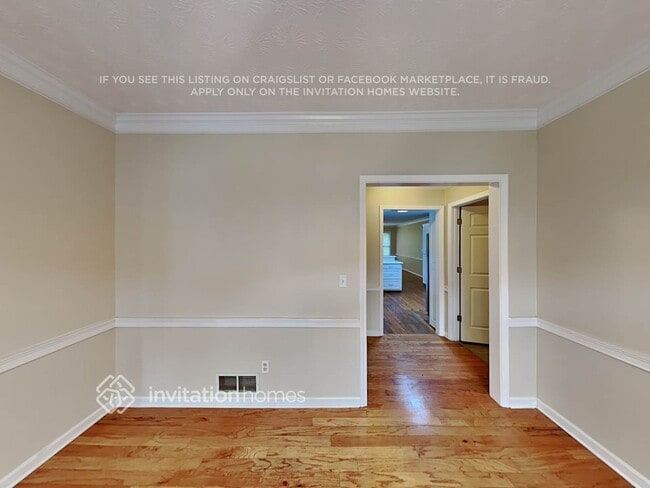 Building Photo - 1700 Little Brook Dr SW