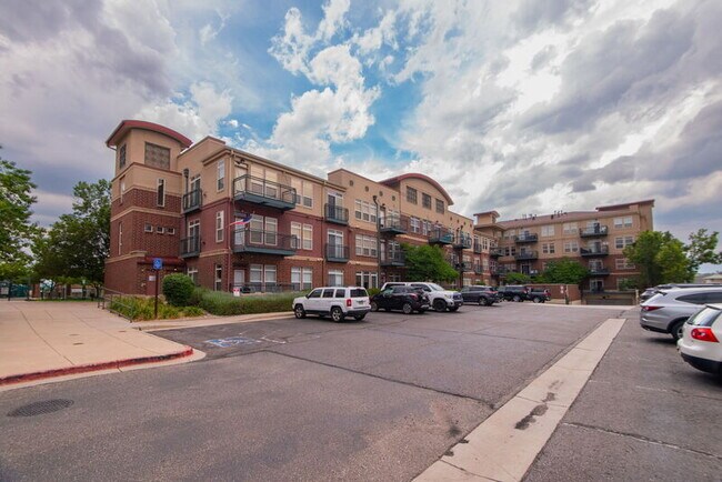 Foto del edificio - 10176 Park Meadows Dr