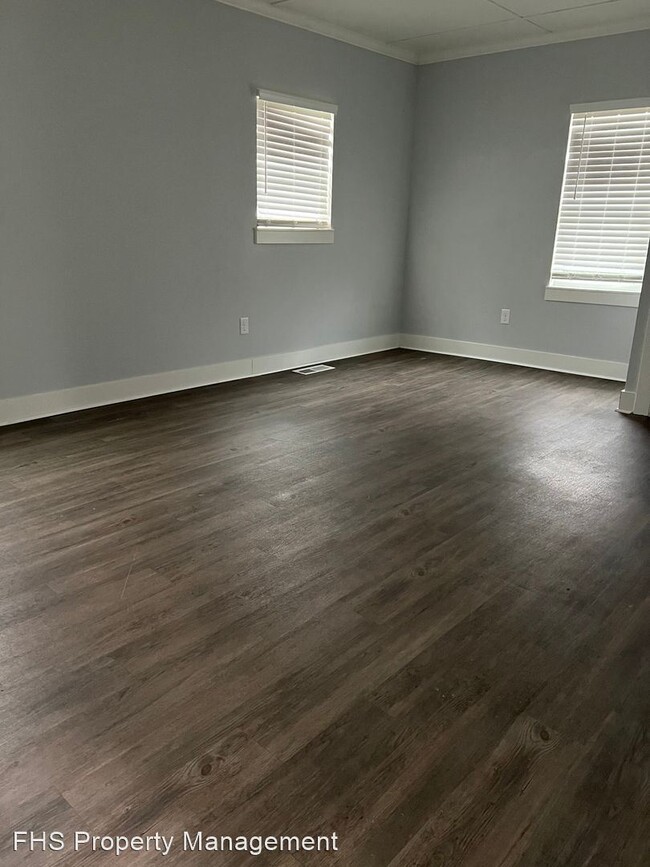 Foto del edificio - 3 br, 1.5 bath House - 2224 N Weller Ave