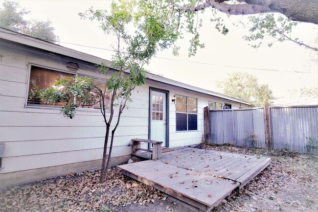 Foto del edificio - Embrace Austin Living at Its Finest: Your ...