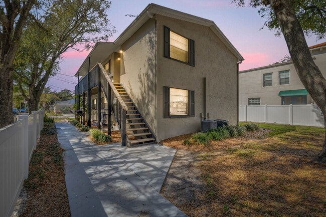 Building Photo - 310 S Orleans Ave