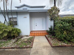 Building Photo - 6706 SW 152nd Ct