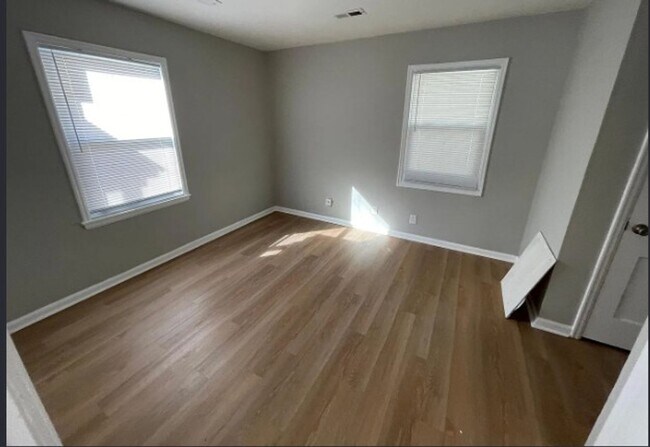 Foto del edificio - 810 S Crestway St