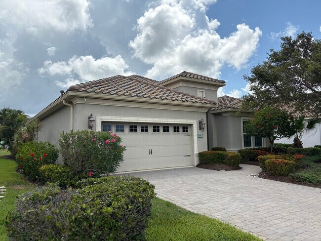 Foto del edificio - 10812 Trophy Dr