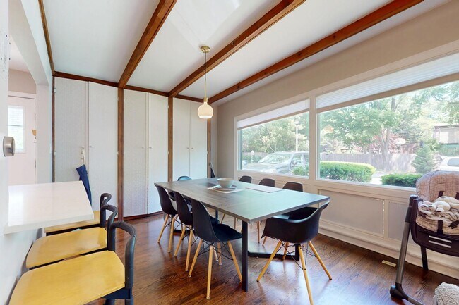 Foto del edificio - 3719 Greenwood St