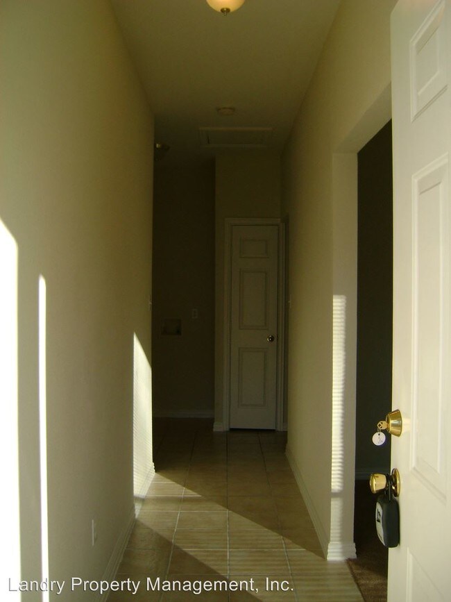 Foto del edificio - 305 Pecan St