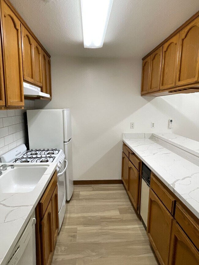 Foto del edificio - Los Caballeros #320