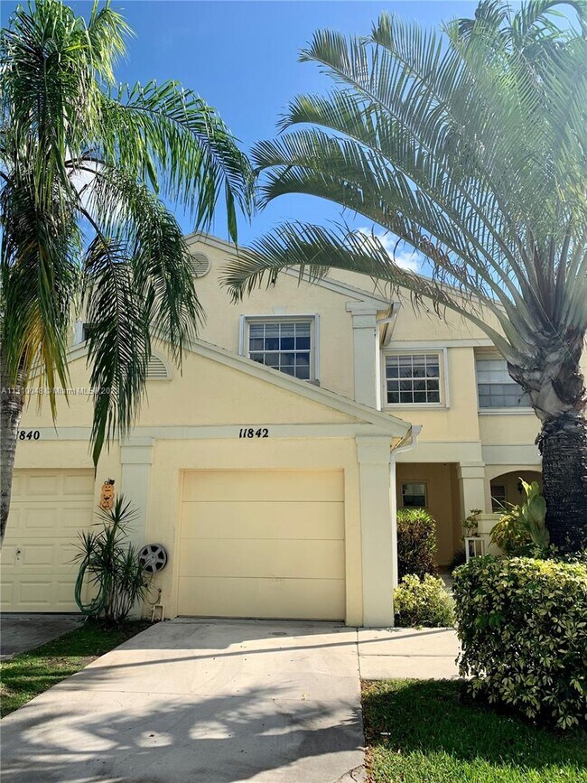 11842 SW 100th St, Miami, FL 33186 Townhome Rentals in Miami FL