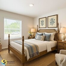 Building Photo - 815 Pineaire St