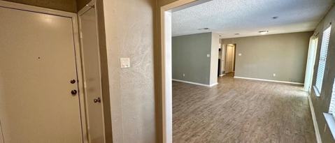 Foto del edificio - 9010 Greenmound Ave